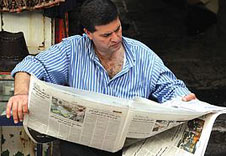 newspaper-reading