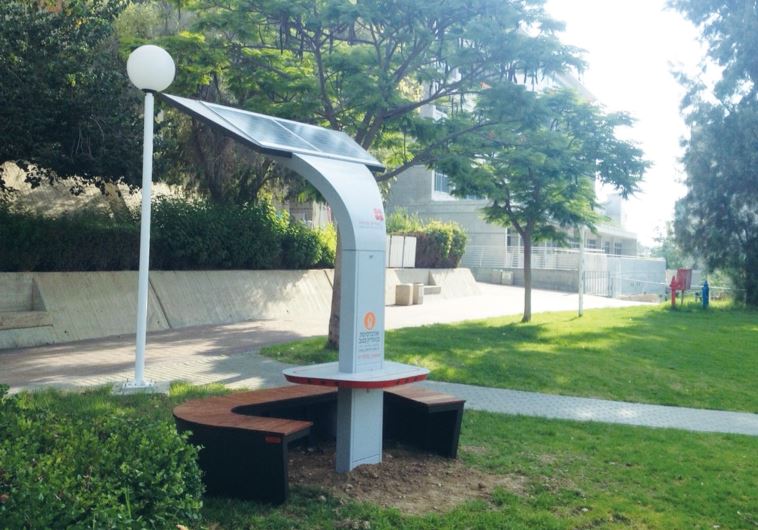 New solar charging station on BGU's Marcus Family Campus
